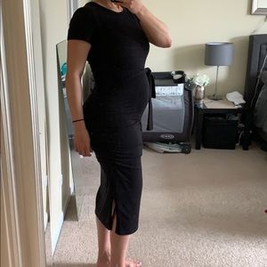 Sexy black maternity dress 😍